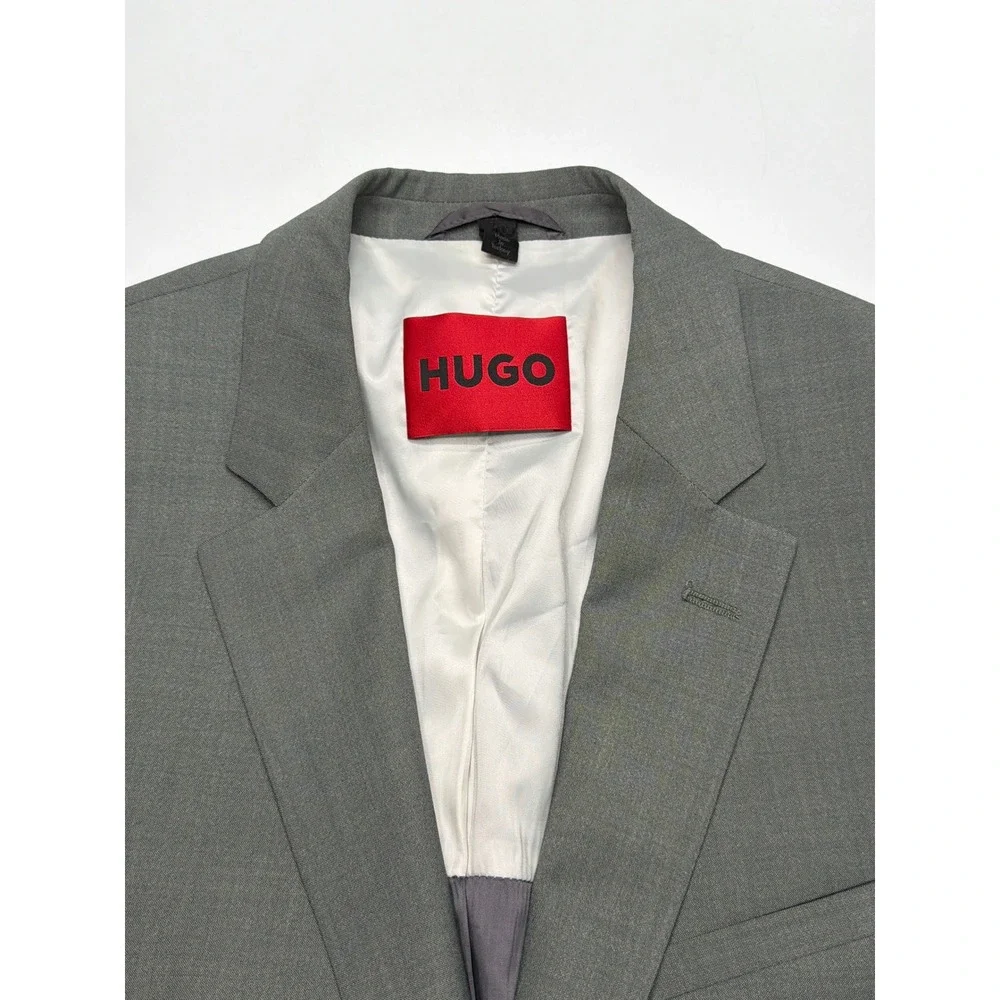 HUGO BOSS Men's Grey Wool Blend Two Button Blazer Sport Coat Size 36R‎